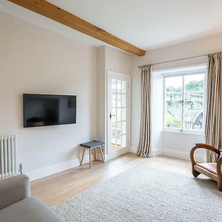 Clovelly House 펜션 *
